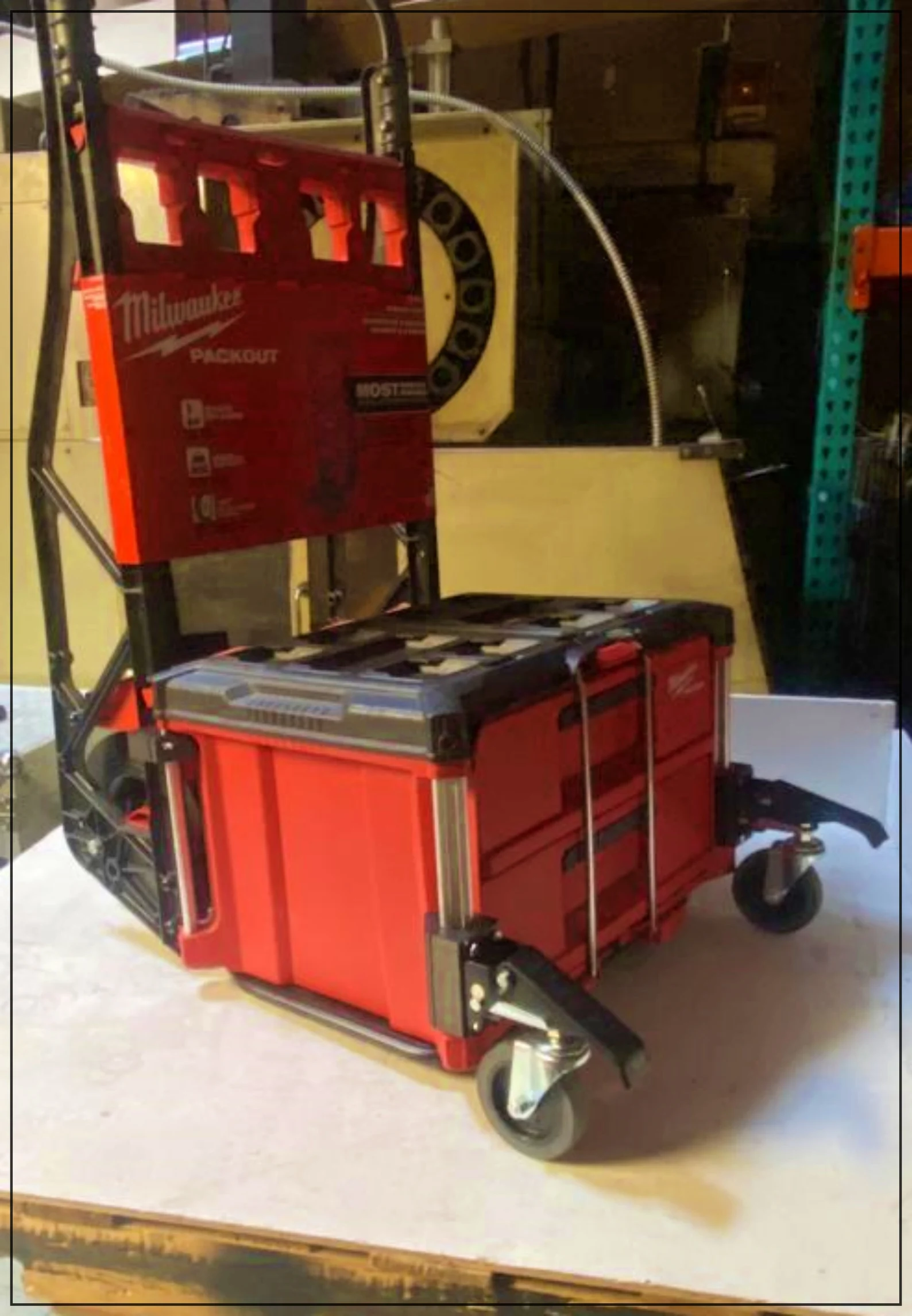 PAC-EEzE Cart Edition - Side view showing wheel mechanism